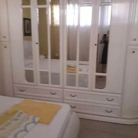 Casa Gialla דירה *